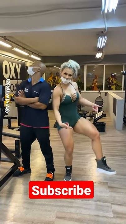 Watch vivi winkler dance .
